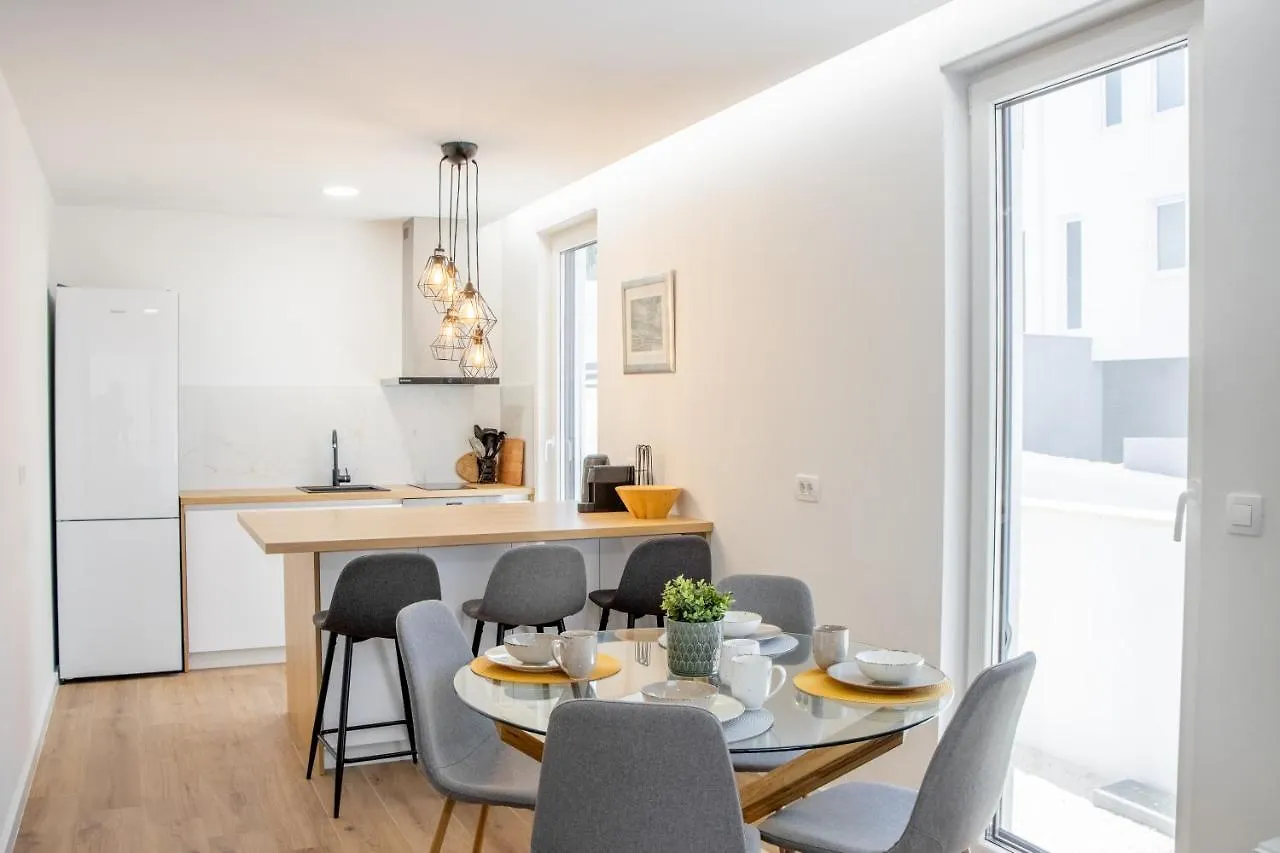Luxury Apartment Casia With Heated Pool And Pleasent Terrace Trogir